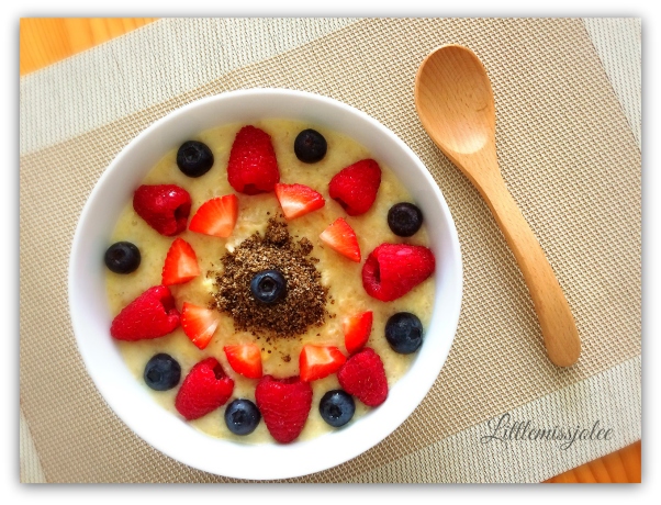 Oatmeal with Fruits